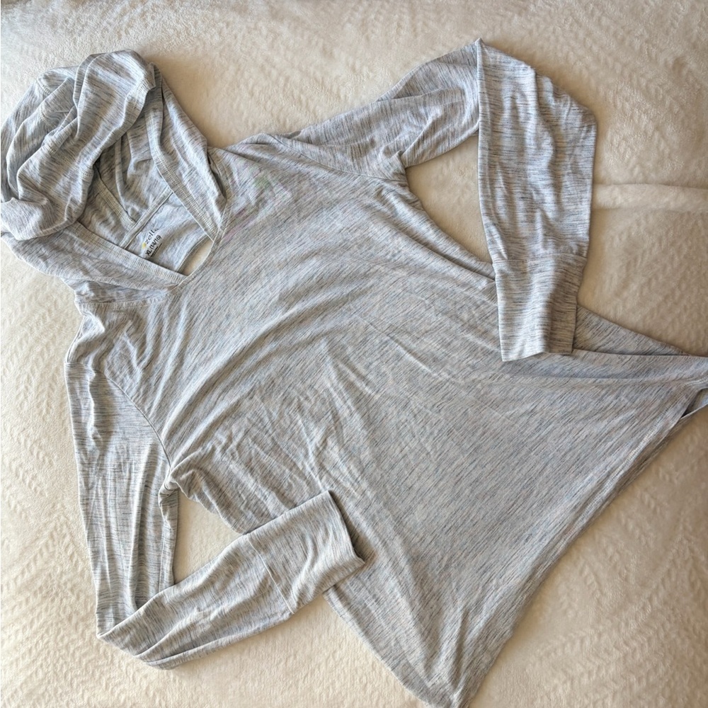 Zella Heathered Gray Hooded Top with cute back size XL